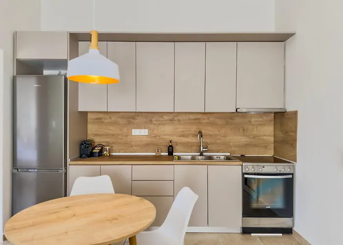 Glykerias Nest 卡斯托里亚